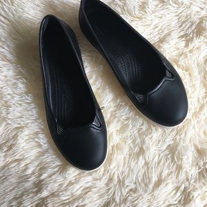 Crocs flats
